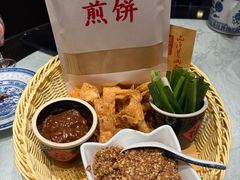 -鲁菜根·泰山菜(泰山店)
