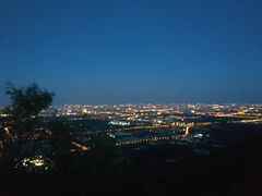 -鬼笑石后山停车场