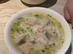 鸡汤馄饨-鸡鸣汤包(复地活力广场店)