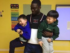 -爱贝英语新乡新都汇中心