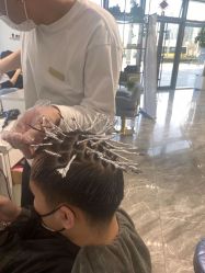 -MY WAY SALON