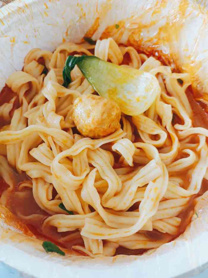 五爷拌面(亚泰店)-"在安乐路民丰大街亚泰超市附近,不太大的小.