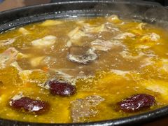-食爺炭炉鸡煲·烧烤