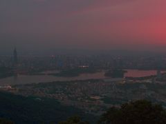 -紫金山山顶公园