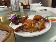 -泉龙渔村·粤式早茶·金牌烧鹅(中山三乡店)