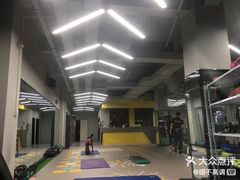 -CXFIT 陈徐健身工作室(凯旋店)