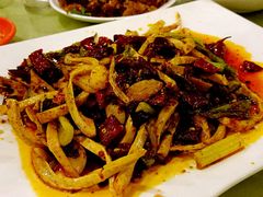 干爆黄喉-曾牛肉