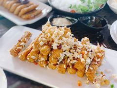 -铜锣湾·有麝自然香(渝北财富中心店)