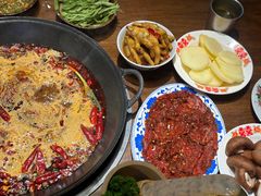 -萍姐火锅·公路夜市(武汉首店)