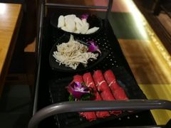 -洪氏嗨捞·广东猪肚鸡·椰子鸡火锅(西咸万象城店)