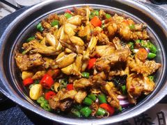 青椒紫苏牛蛙锅-蛙小侠(卓悦里店)