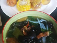 -大中华希尔顿酒店-念自助餐·嗨啤·小龙虾