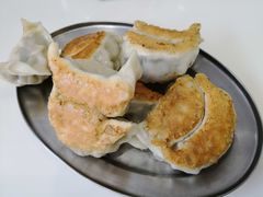 香煎鲜肉韭菜饺-芬芳甜品(体育东横街店)