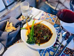 -LESCEDARS Brasserie Bistro香柏树