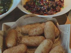 -临界音乐酒馆·小龙虾·江湖菜(华熙LIVE·鱼洞店)