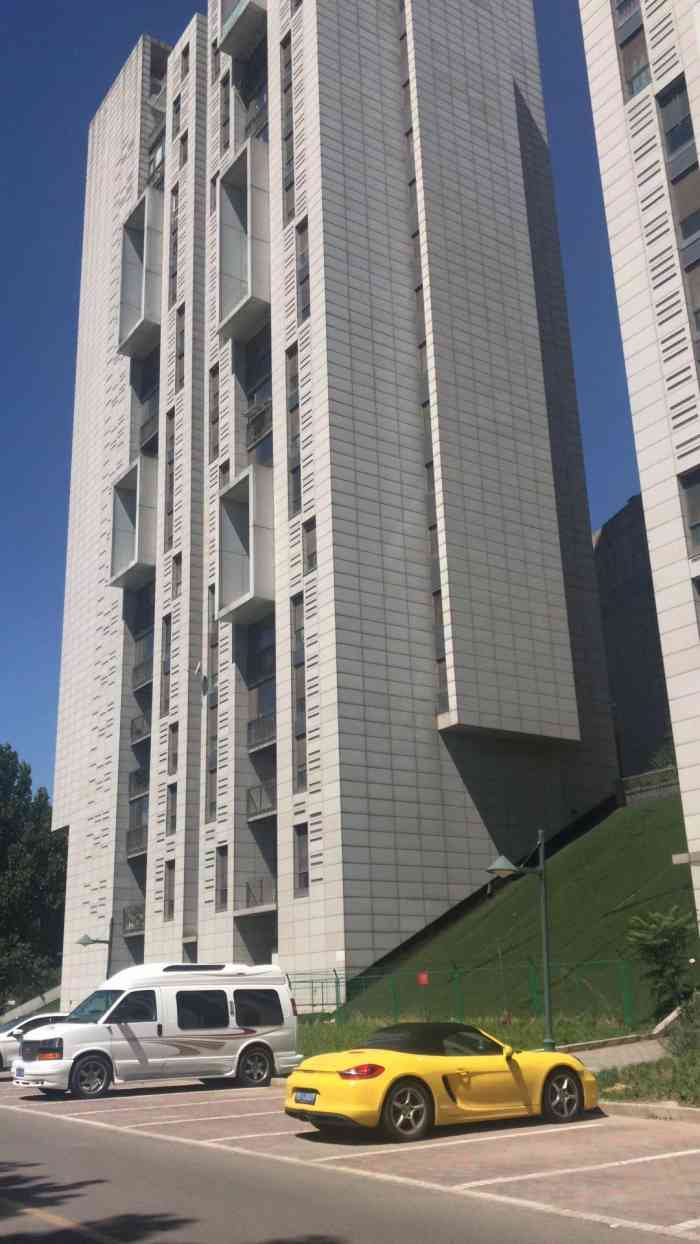 安徒生花园-"这个小区的名字的确很特殊,不是知道是否开.