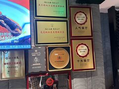 -鱼头泡饭·湖北菜·非物质文化遗产(岳家嘴总店)