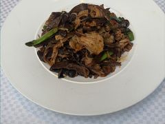 鹿茸菌小炒肉-卫鼎轩·曹公馆(鼓楼店)