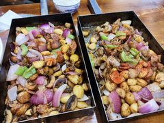 -老东镇啤酒屋海鲜加工·蒸汽海鲜·海鲜烧烤(台东店)