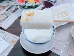 -周大娘牛乳(旧寨古村总店)