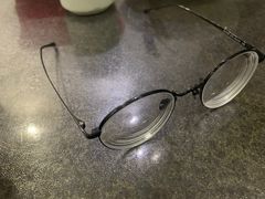 -MiRi眼镜连锁·蔡司·尼康控优点合作店(莘庄店)