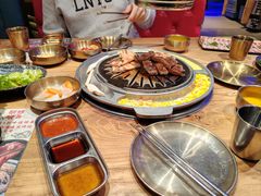-首尔朴宝·炭火烤肉(五角场店)