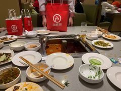 -海底捞火锅(宝龙广场夜宵主题店)