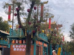 -雪山彩虹谷景区