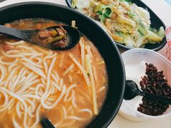 -龙记桂林米粉(财满街店)