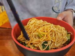 -爆炸头阿姨小四川正宗川味小吃(无任何分店)