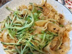 核桃坚果碎凉皮-胖老汉椒麻鸡清真新疆菜(西御街店)