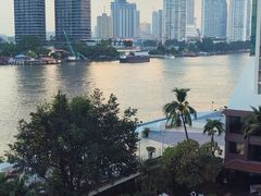 -曼谷湄南河畔华美达广场酒店