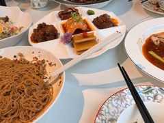 -千百味红餐厅·非遗江西菜(绿地双子塔总店)