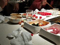 -海底捞火锅鲜切牛肉主题店(长寿路店)