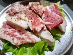 -围炉肉舍•炭烤活鳗•丹东海鲜烤肉(步行街店)