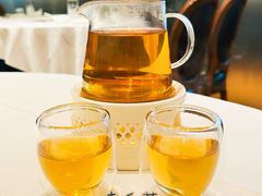 -醉辉皇上海之巅(上海中心大厦店)