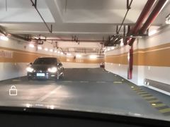 -徐汇日月光地下停车场