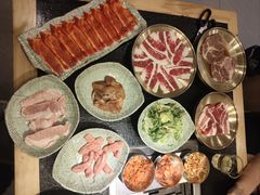 -臻牛烤肉