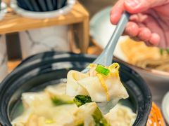 -馋三尺蟹粉小笼(人民广场店)