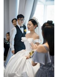 -MECCI婚礼摄影跟拍(红东方广场店)