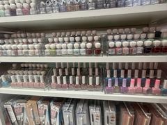 -名创优品(中原万达2F店)