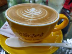 拿铁咖啡-猪圈咖啡
