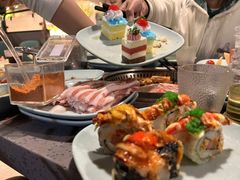 -金滏山烤肉·海鲜·火锅自助餐厅(襄阳万达店)