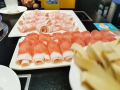 -重庆小天鹅火锅(中商广场店)