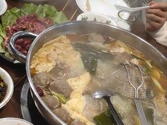 -乡土黄·鲜牛肉火锅·小龙虾(兴业街店)