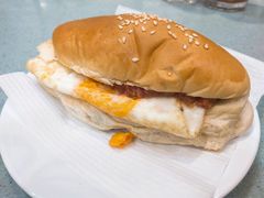 招牌咸牛肉芝士猪仔包-华嫂冰室(尖沙咀店)