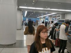 -新百广场(地铁站)