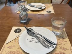 -Mark&Mars Restaurant
