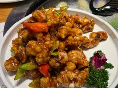 -山河屯铁锅炖·非遗东北菜(南山店)