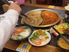 -沸炉重庆老火锅(军事博物馆店)